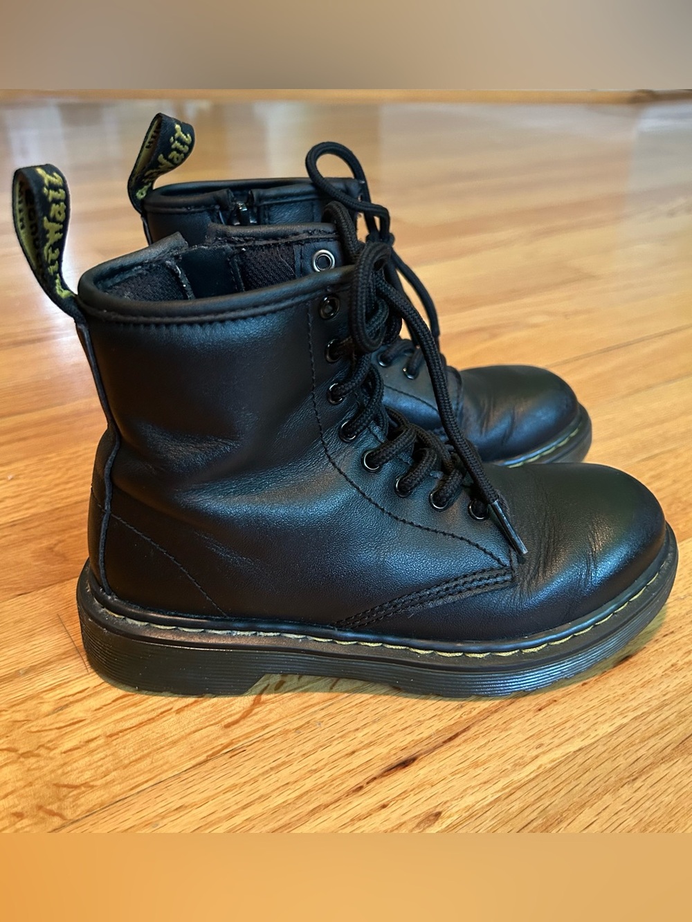 Kids Dr. Martens Boots Size 1